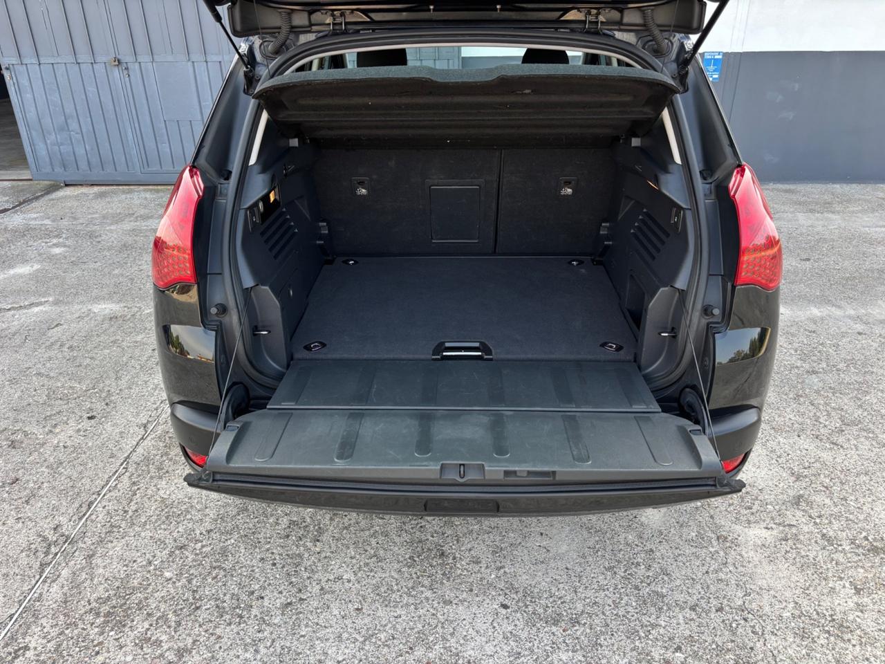Peugeot 3008 1.6 HDi. Garanzia 12mesi. Neopatentati