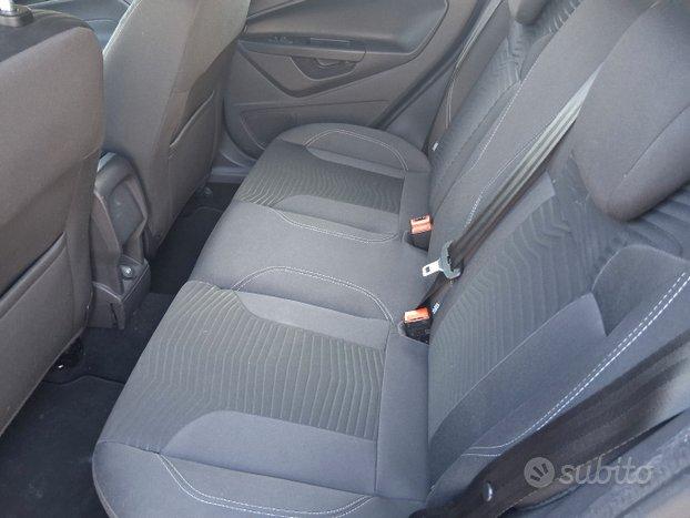 FORD FIESTA DISEL 1.5 ANNO 2015
