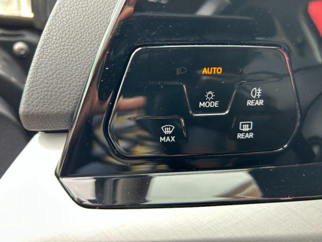 VOLKSWAGEN Golf 1.5 TGI DSG Life