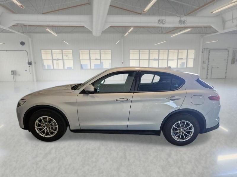 ALFA ROMEO STELVIO 2.2 TURBO DIESEL 190 CV BUSINESS AT8 Q4 SUV