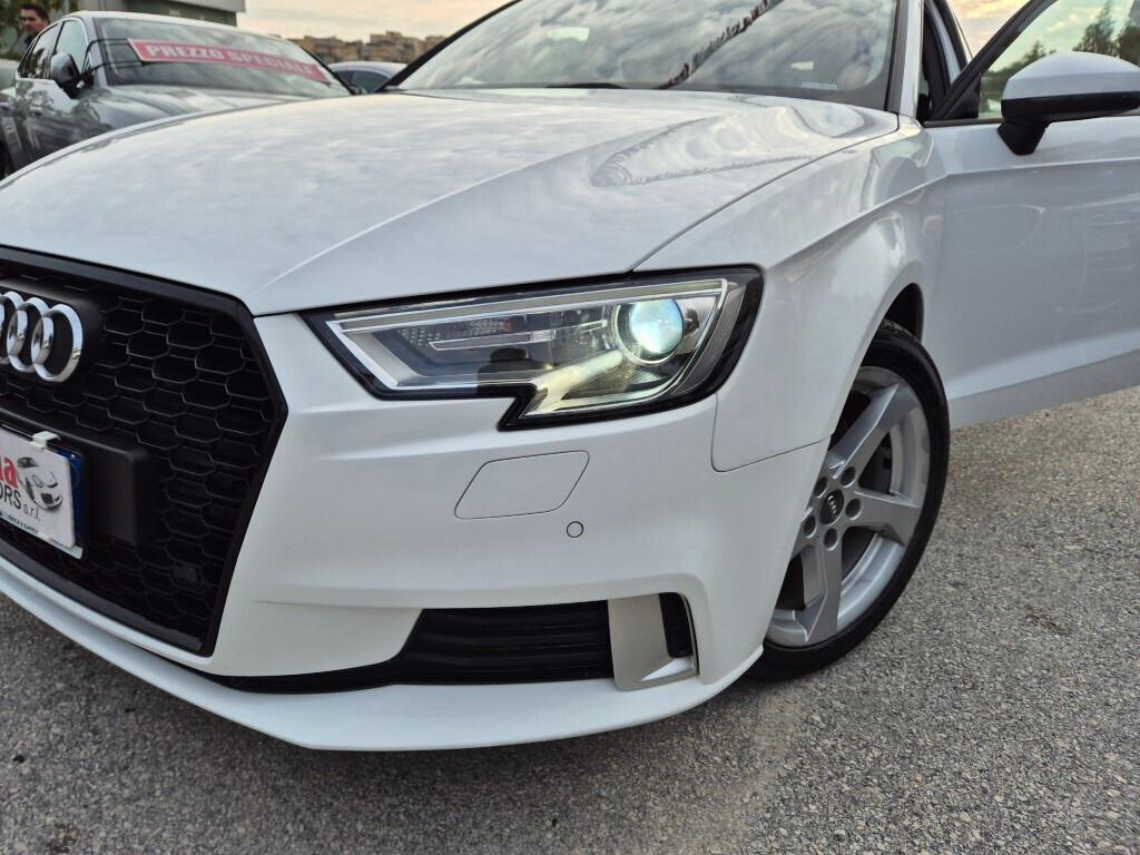 Audi A3 SPB 1.6 TDI SPORT NAVI LED