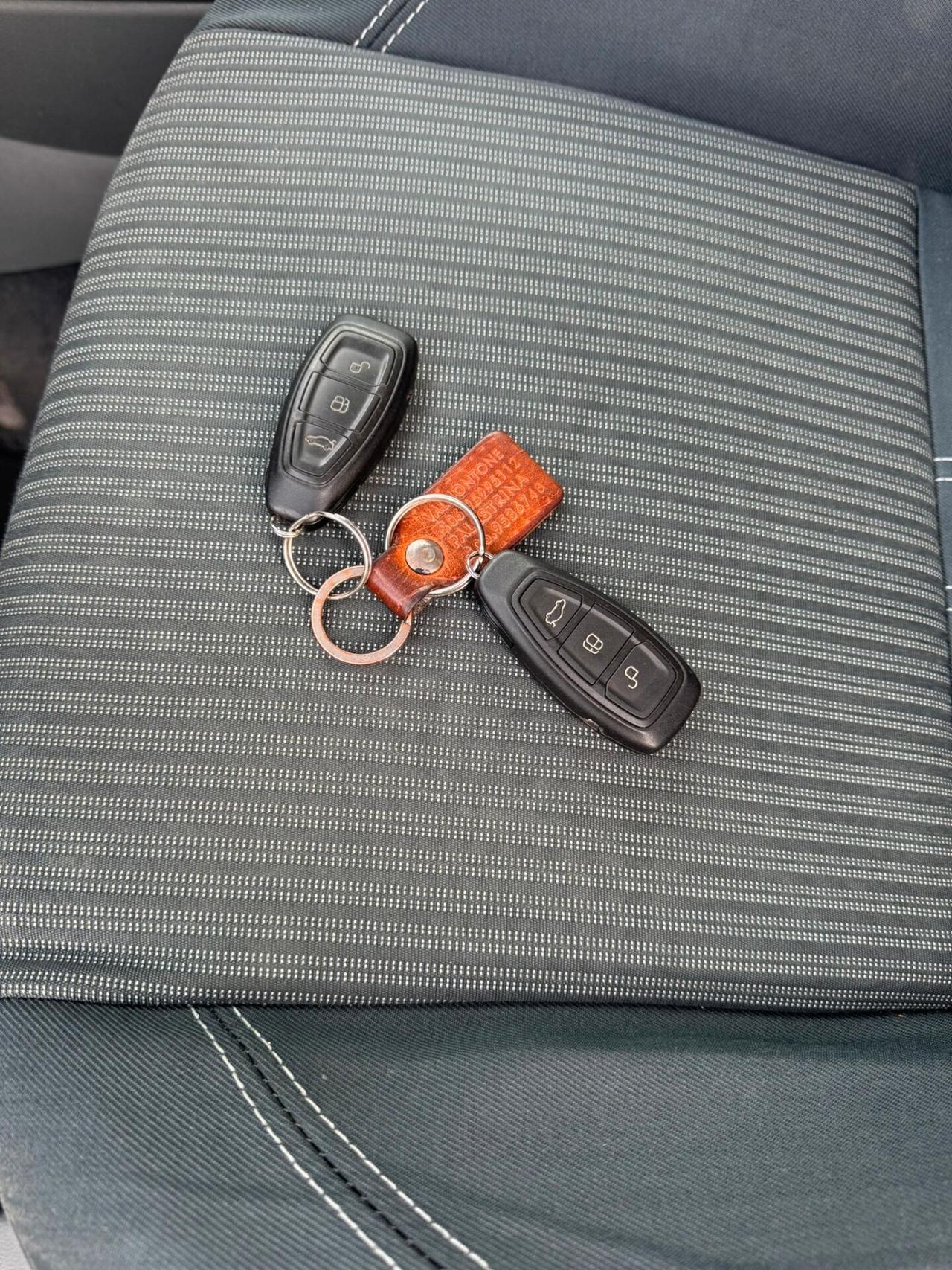 Ford Grand C-Max 7 POSTI !!! 1.6 TDCi 115CV Titanium TUTTI TAGLIANDI CERTIFICATI !!