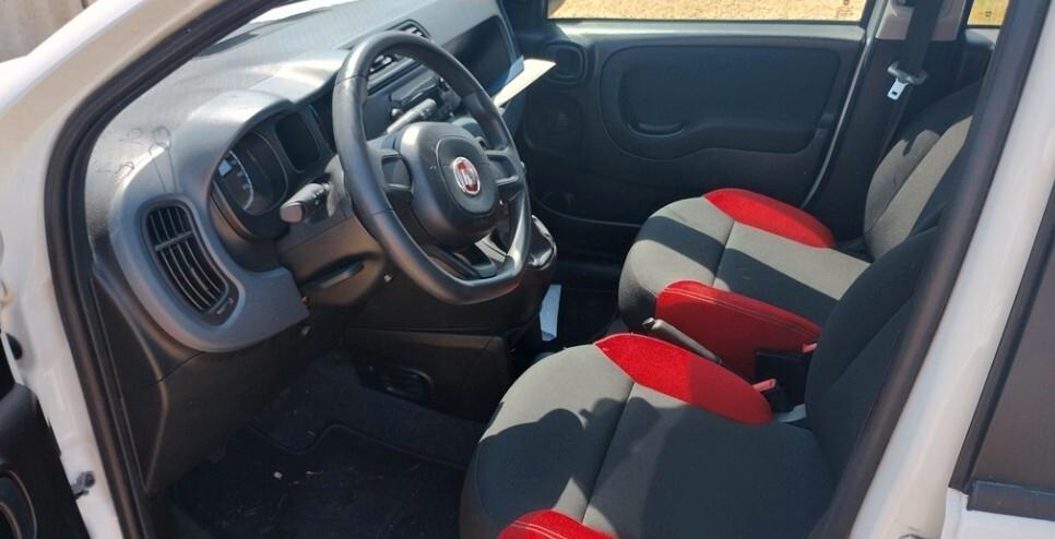 Fiat Panda 1.2 Easy CON 12.600 KM