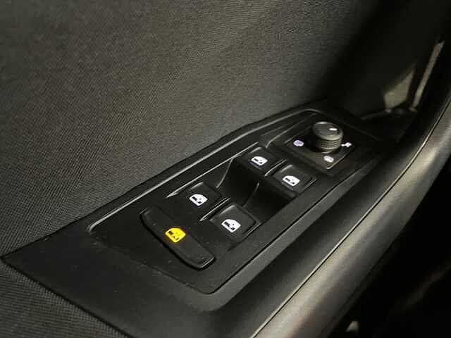 Volkswagen T-Roc 1.5TSI 150CV DSG Life - IVA ESPOSTA