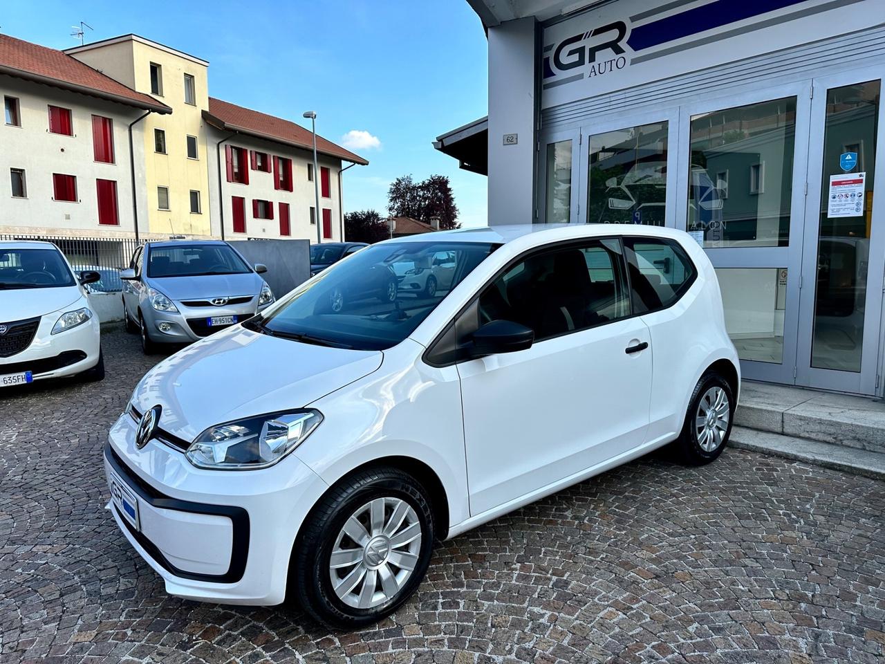 Volkswagen UP - 1.0Bz 60Cv - Neopatentati