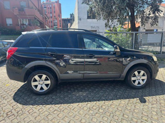 CHEVROLET Captiva 2.2 VCDi 163CV 2WD LS 7 POSTI