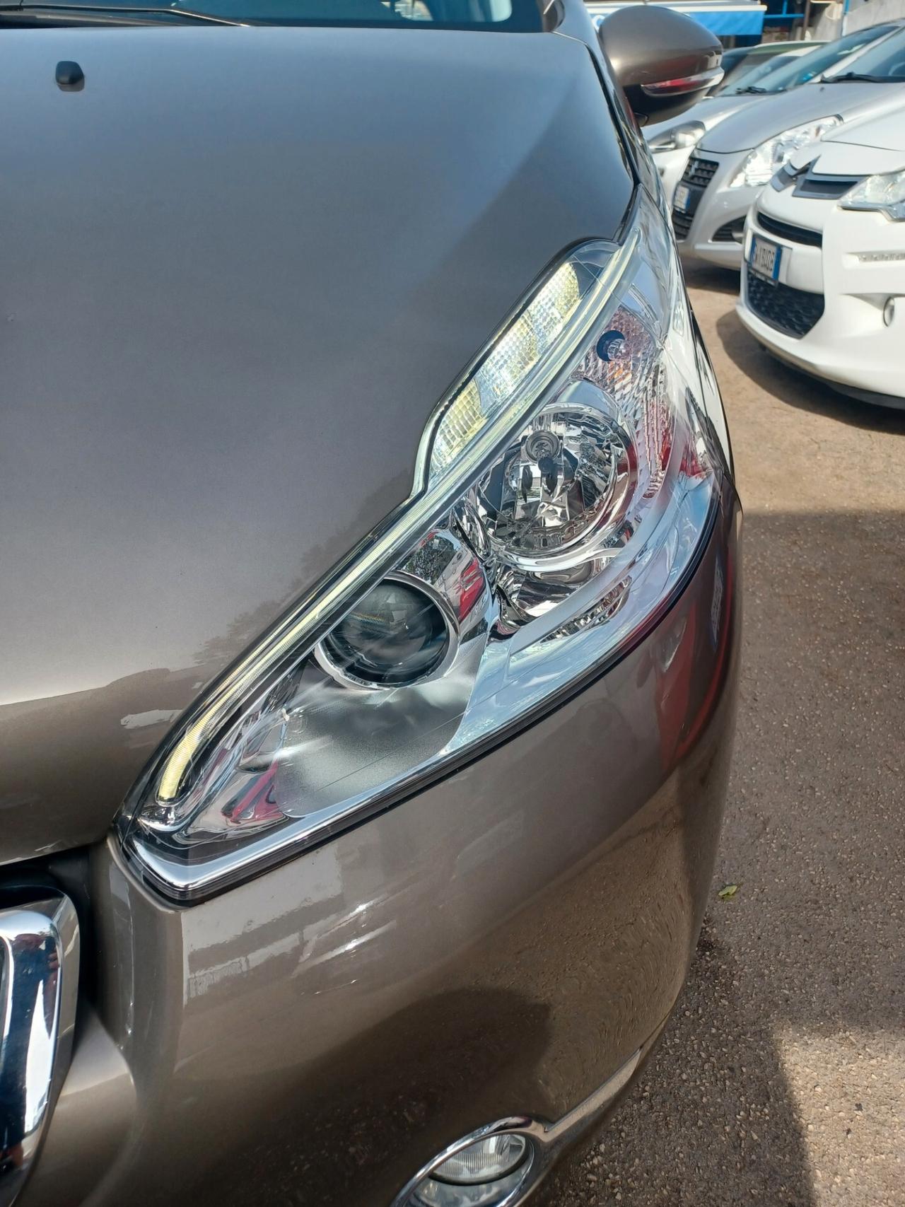 Peugeot 208 1.6 e-HDI 5 porte Allure ANNO 2015