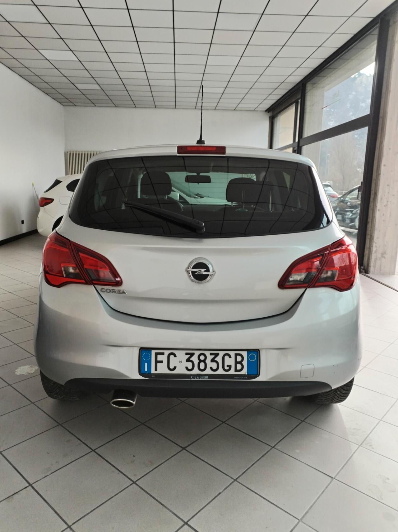 Opel Corsa 1.4 90CV GPL Tech 5 porte b-Color