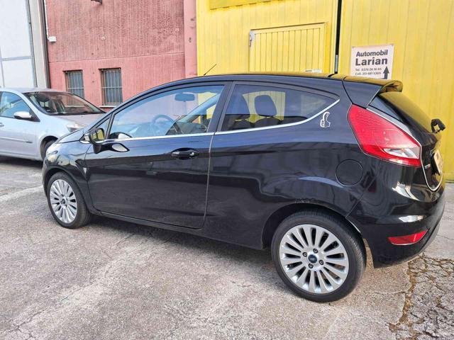 FORD Fiesta 1.6 TDCi 90CV 3 porte DPF Titanium neopatentati