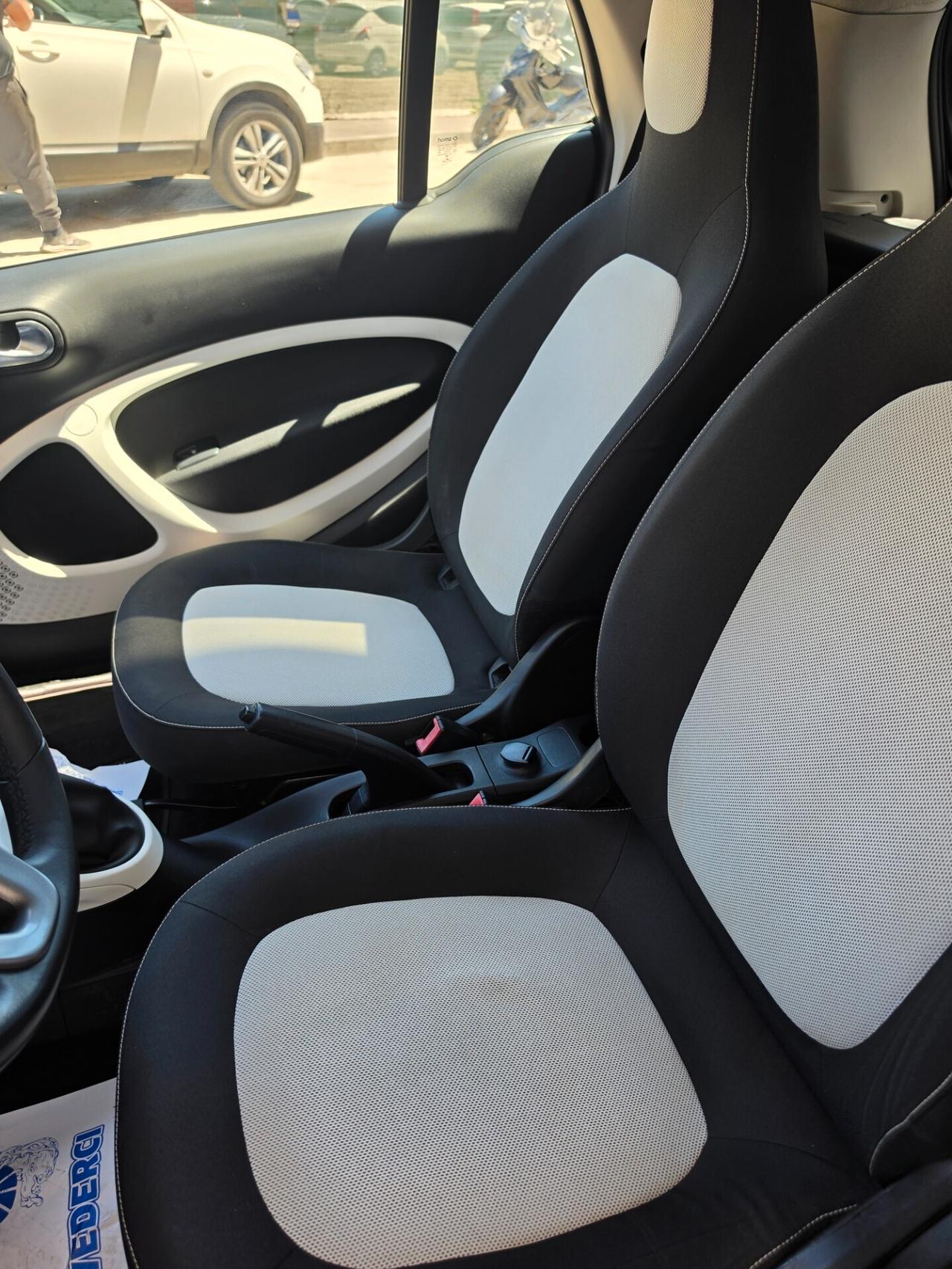 Smart ForTwo 1000 52 kW MHD coupé passion
