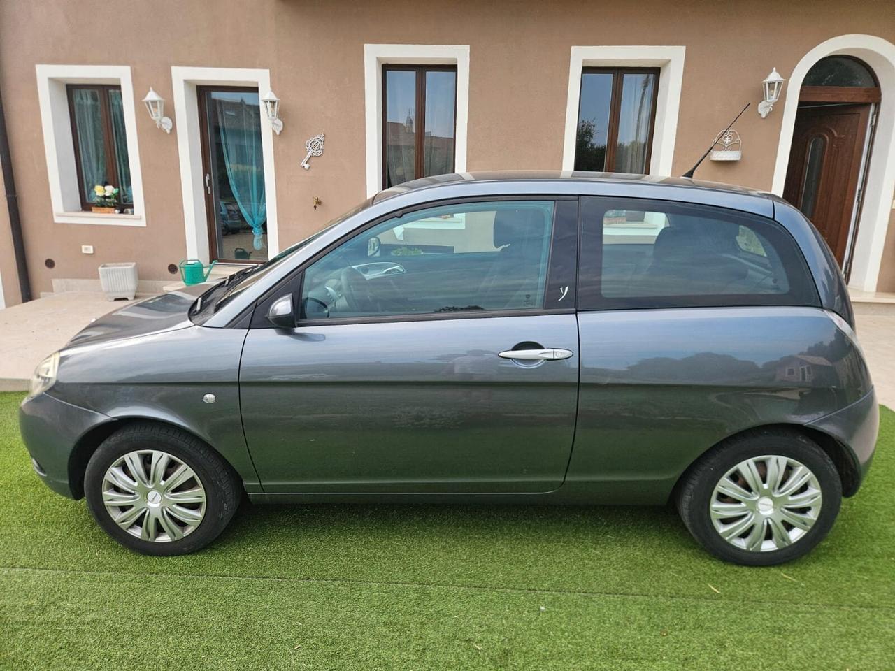 Lancia Ypsilon 1.2 Oro