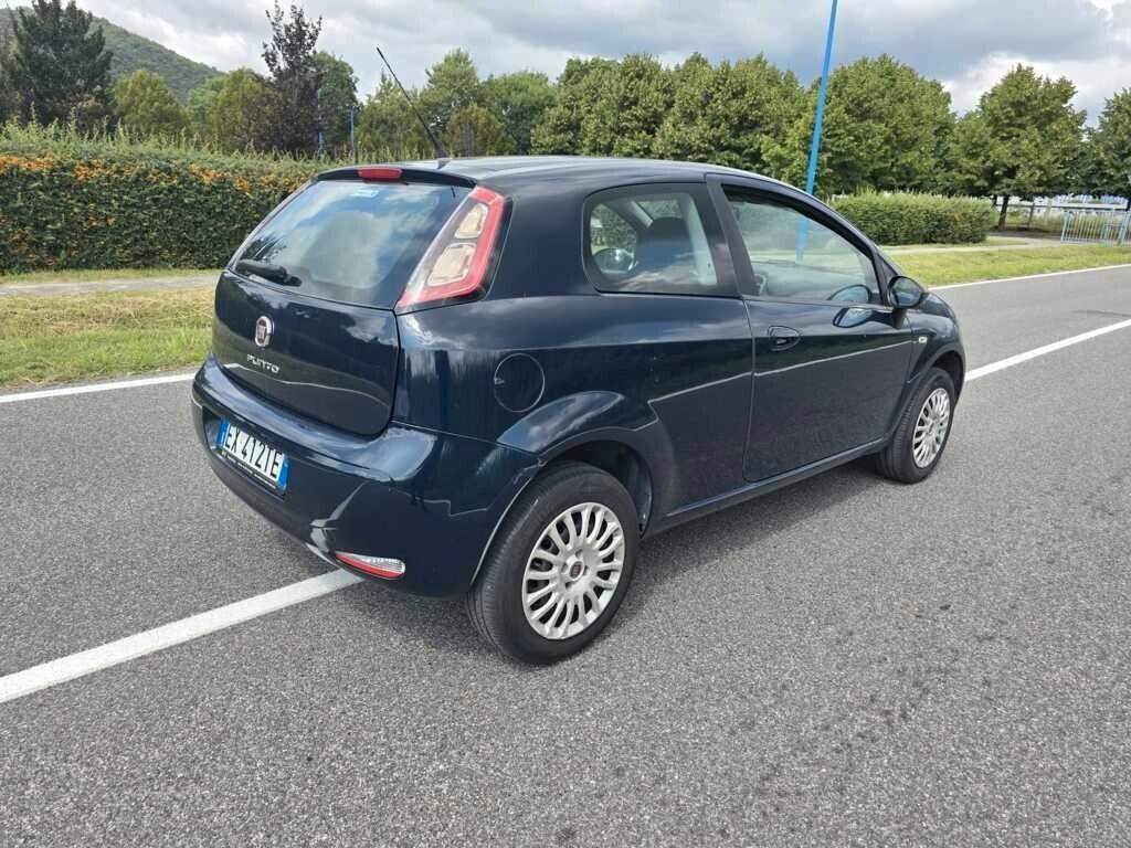 FIAT PUNTO EVO BENZ/METANO- EURO 6- OK NEOPATENTATI-