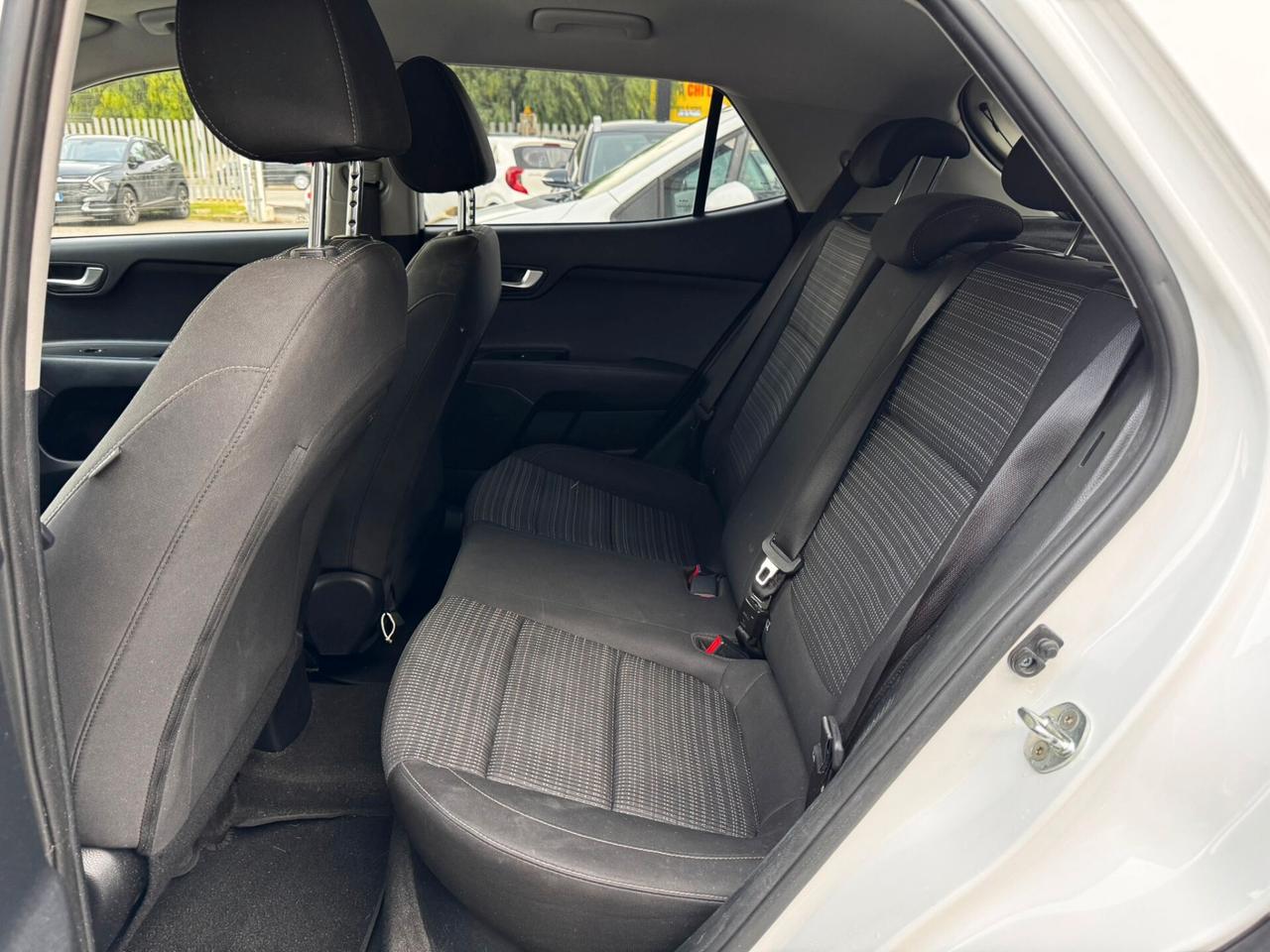 KIA STONIC 1.0 MHEV STYLE 2023 RETROCAMERA E SENSORI