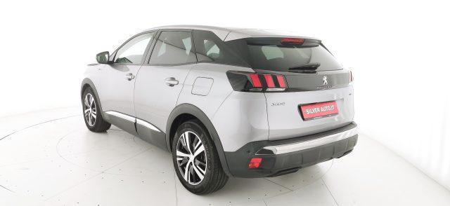 PEUGEOT 3008 Hybrid 225 e-EAT8 Allure