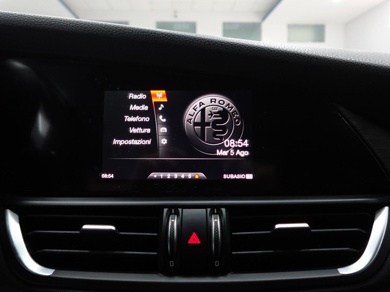 Alfa Romeo Giulia 2.2 MJT 150 CV GIULIA