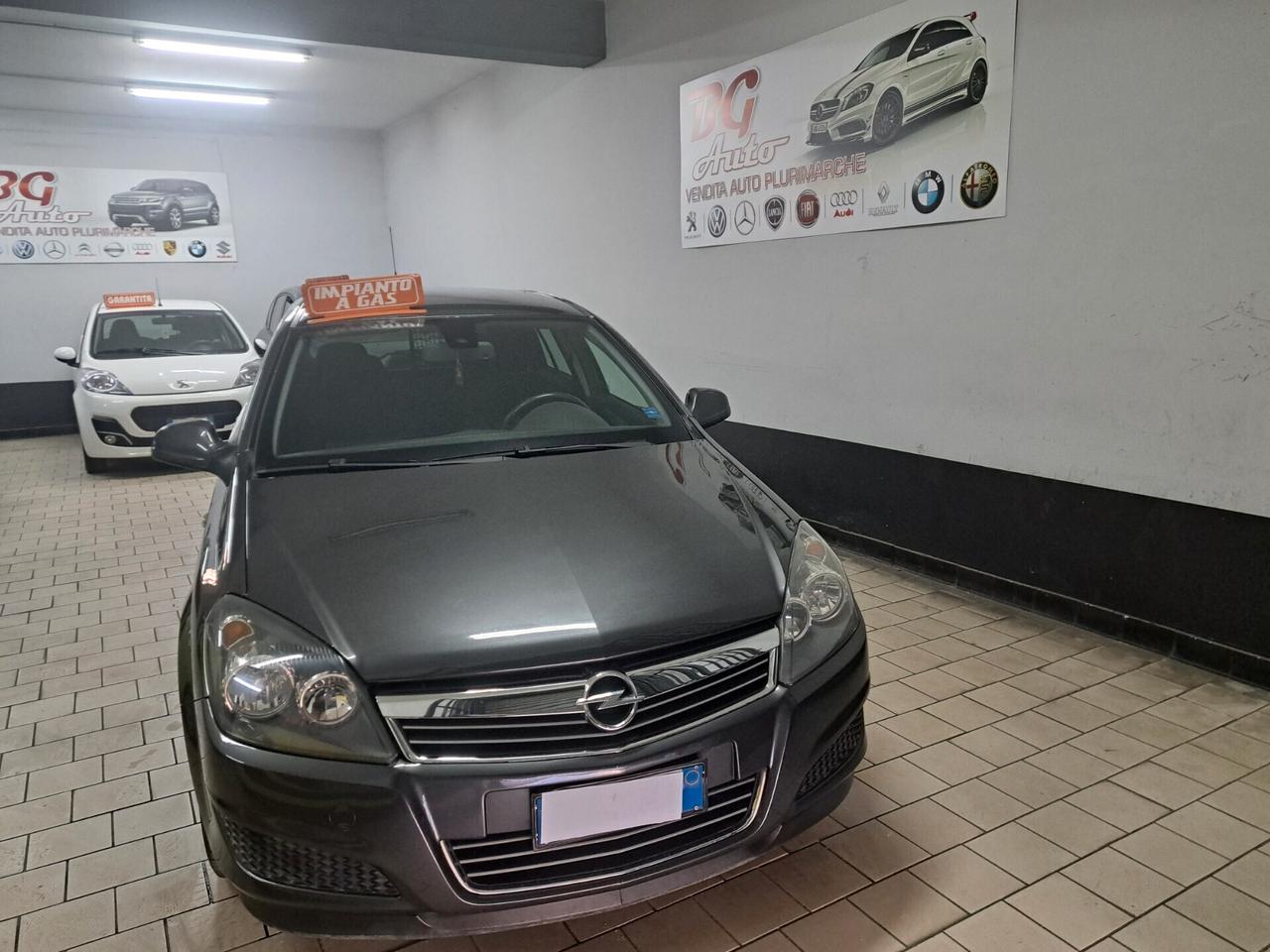 Opel Astra Opel astra 1.6 sw gpl 2010