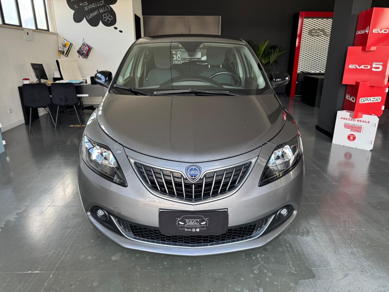 Lancia Ypsilon 1.0 FireFly Hybrid Gold - 2023