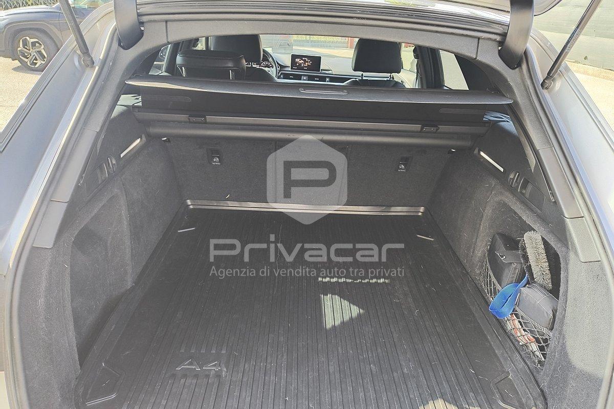 AUDI A4 Avant 40 TDI quattro S tronic Business Sport