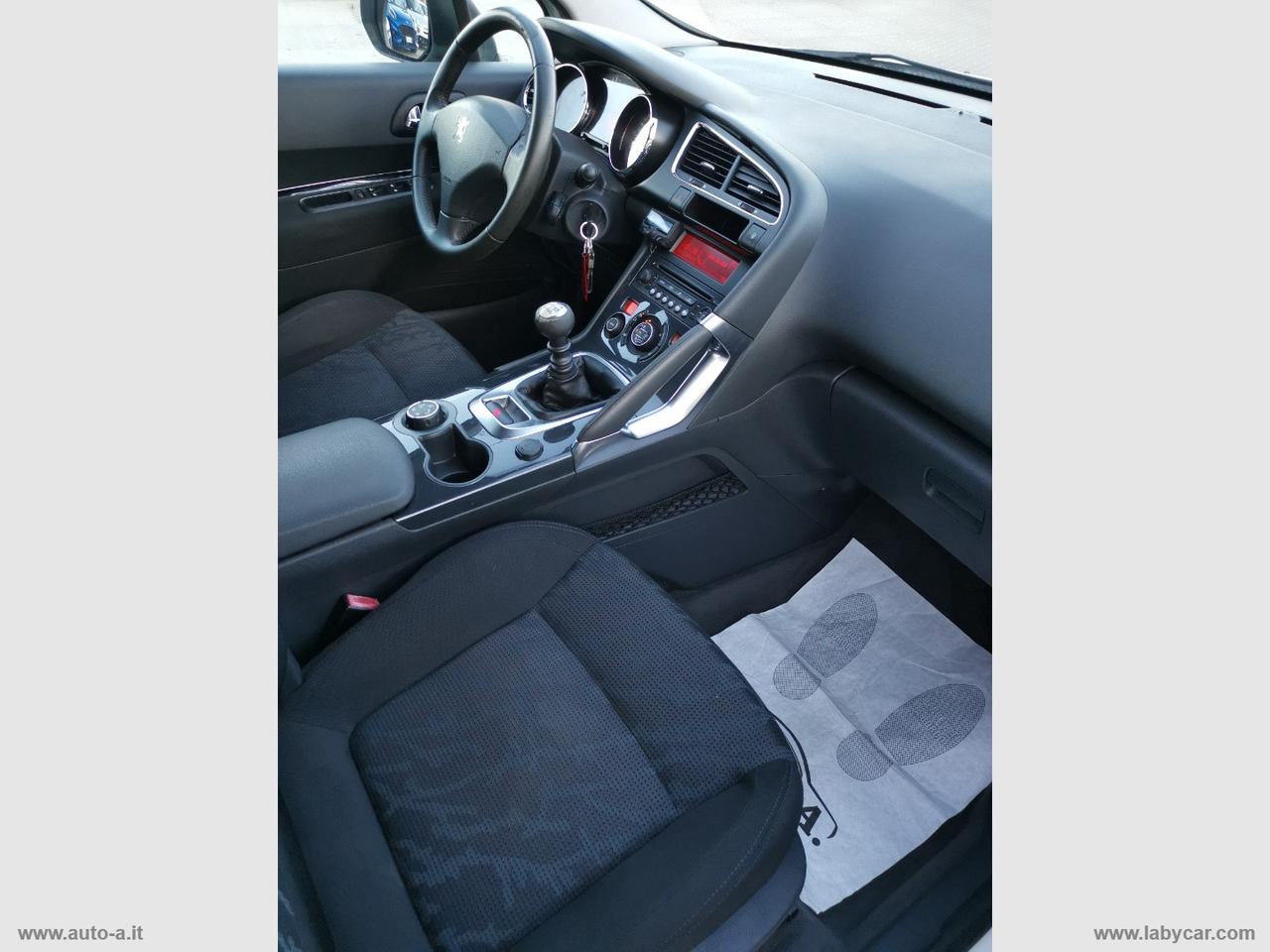 PEUGEOT 3008 1.6 HDi 112 CV Business