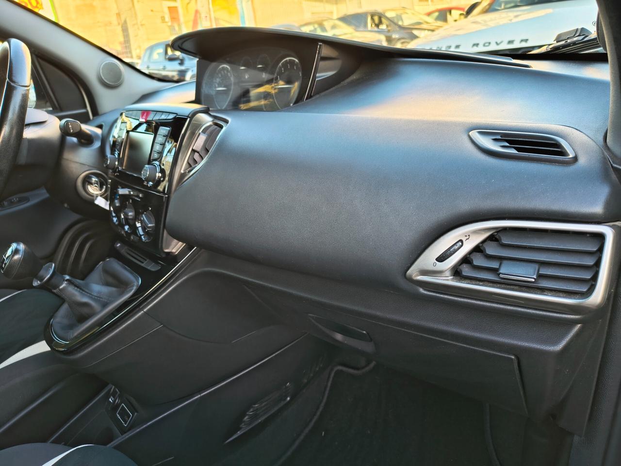 LANCIA YPSILON 1.2 BENZINA SOLO 48.000 KM 2017