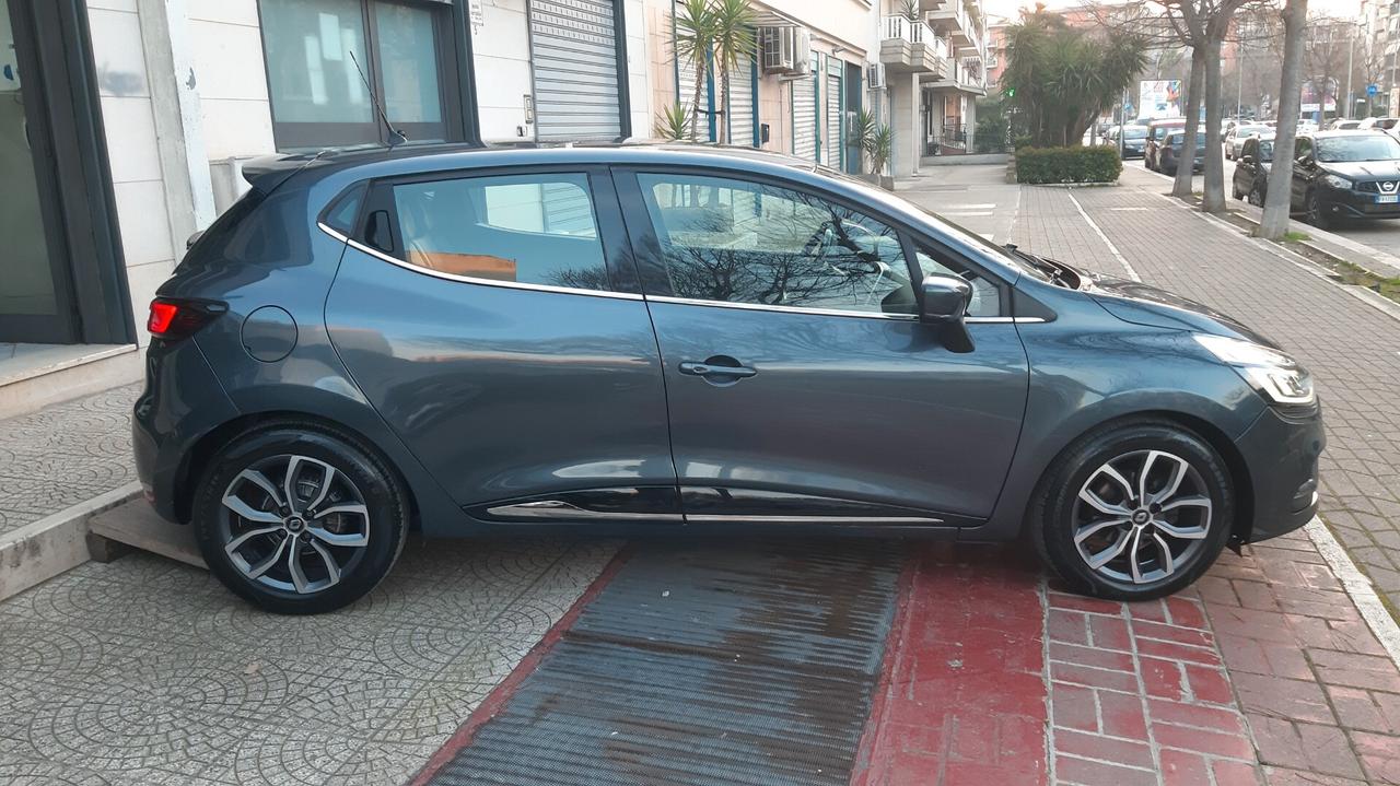 Renault CLIO DCi 8V 90CV Start&Stop 5 porte Energy INTENSE