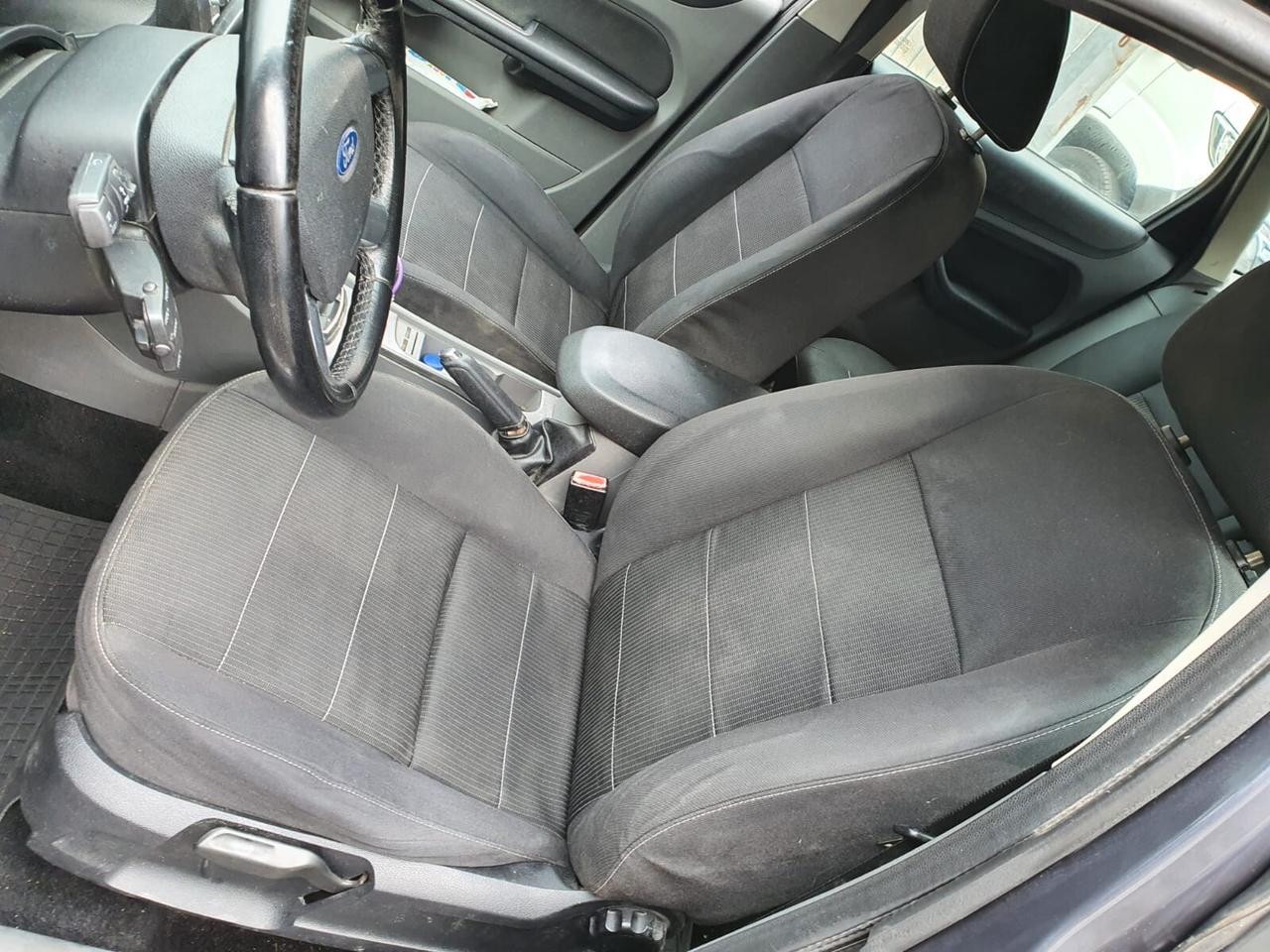 Ford Focus 1.6 TDCi (90CV) NAVIGATORE RETROCAMERA