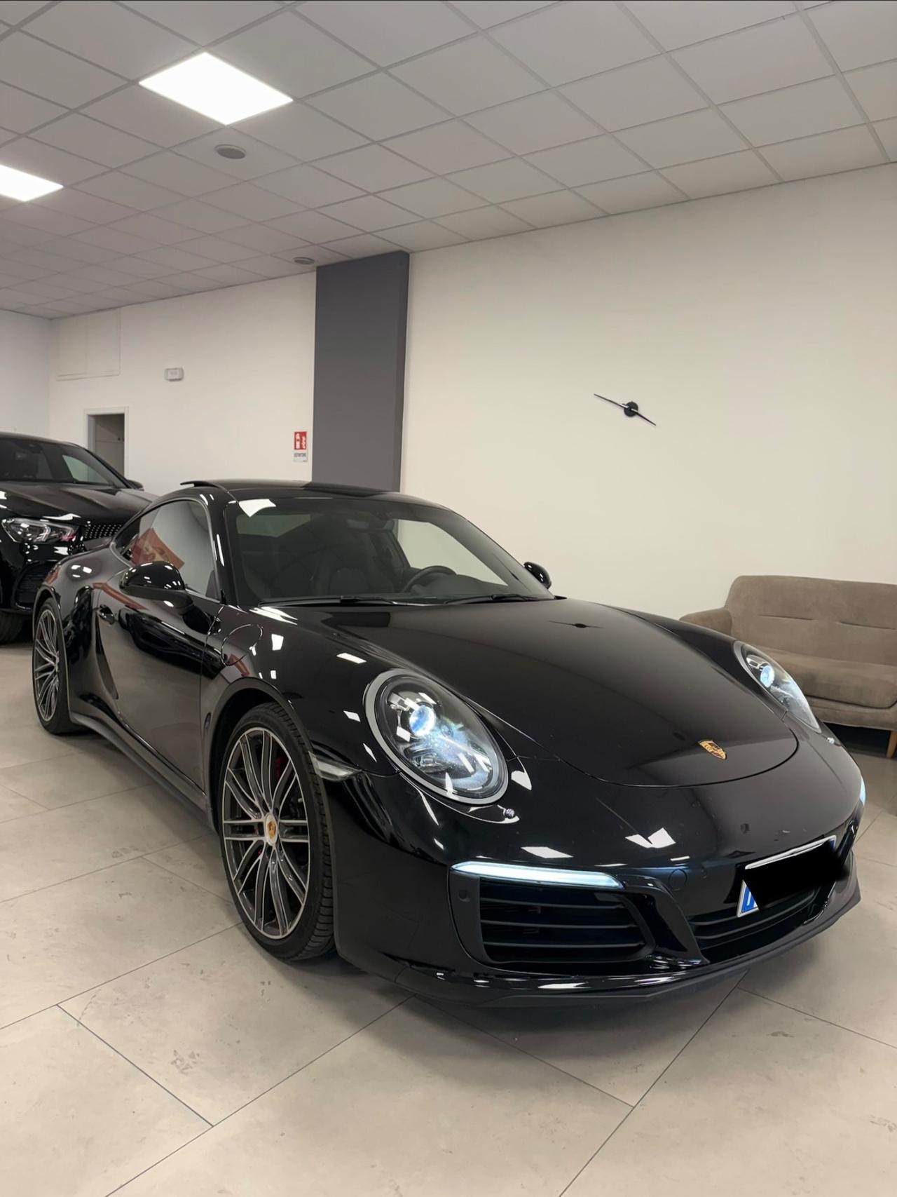 Porsche 911 3.0 Carrera 4S Coupé