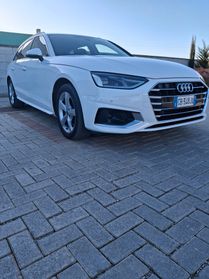 Audi A4 Avant 30 TDI Business Advanced Garanzia Europea
