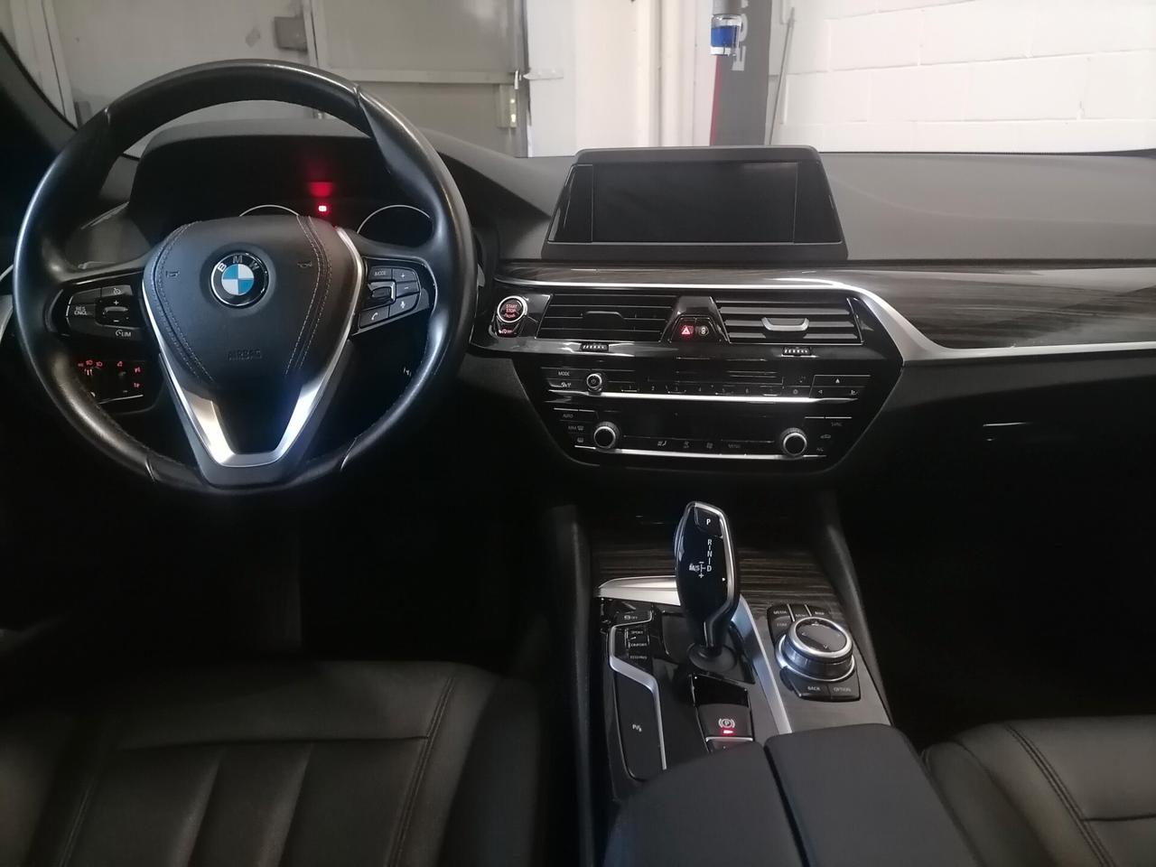 Bmw 520 520d aut. Luxury