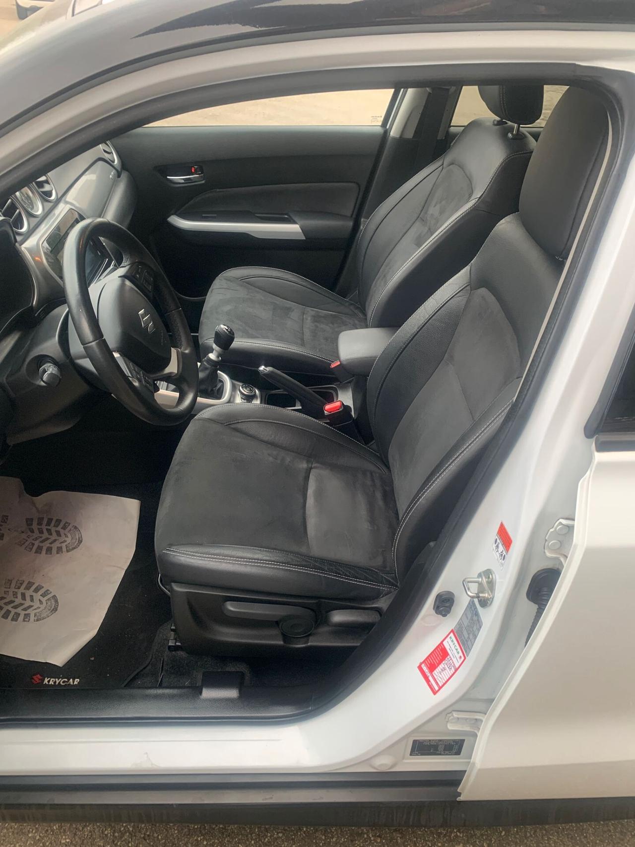 Suzuki Vitara TOP full optional - km 108000 anno 2016 tdi 4x4 neo patentati unico proprietario tagliandato