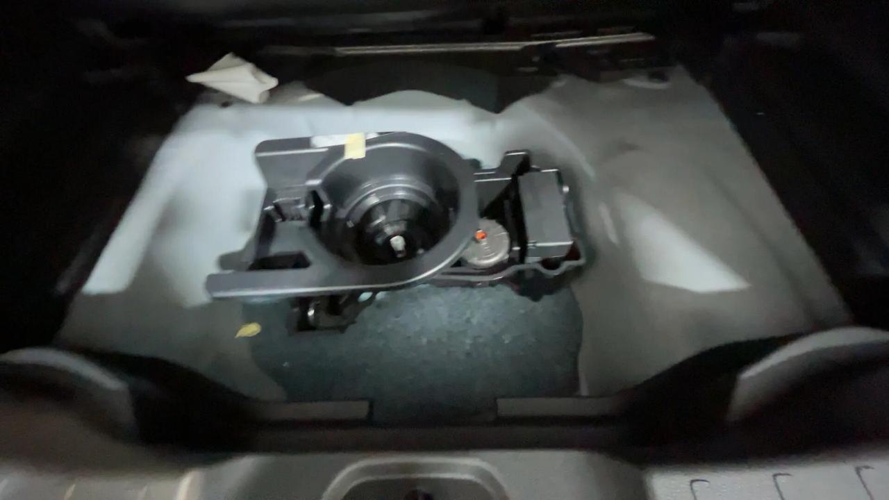 Jeep Avenger 1.2T e-hybrid Auto Tetto KM0