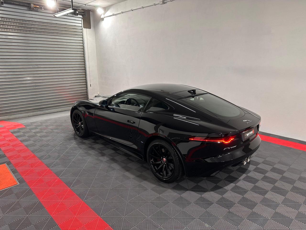 Jaguar F-Type 3.0 V6 Coupé R-Dynamic