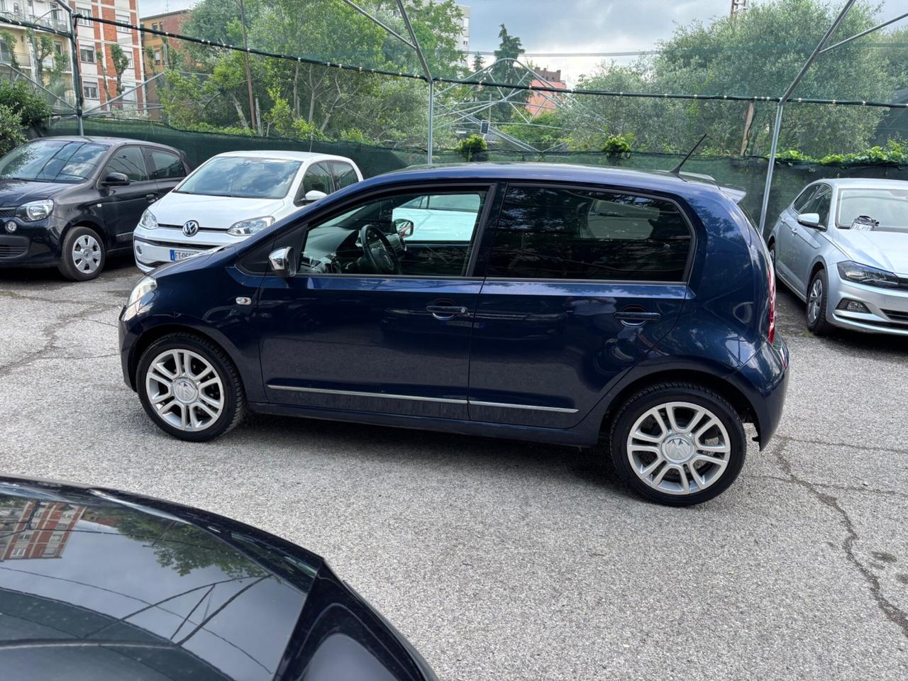 Volkswagen up! 1.0 5p. highline METANO OK NEOPATENTATI