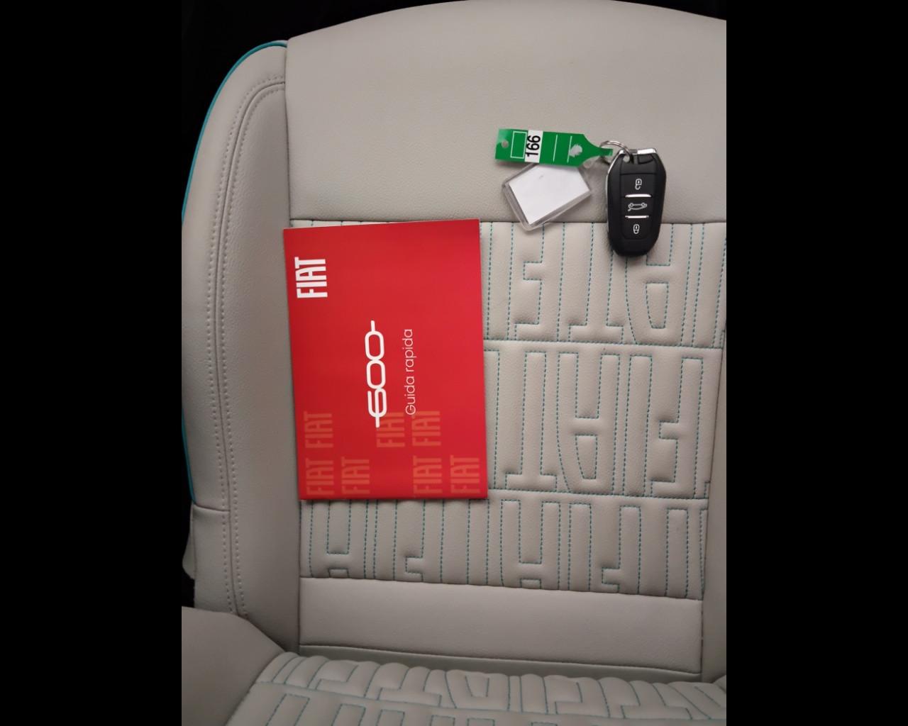 FIAT 600 IV 2023 - 600 1.2 hybrid La Prima II 110cv auto