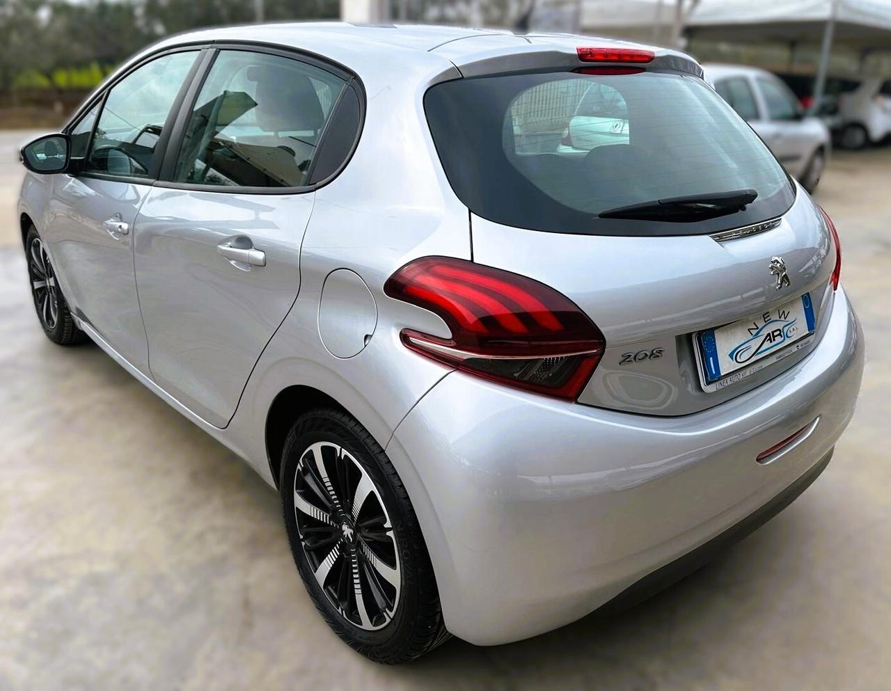 Peugeot 208 1.6 HDi 75 CV 05/2018
