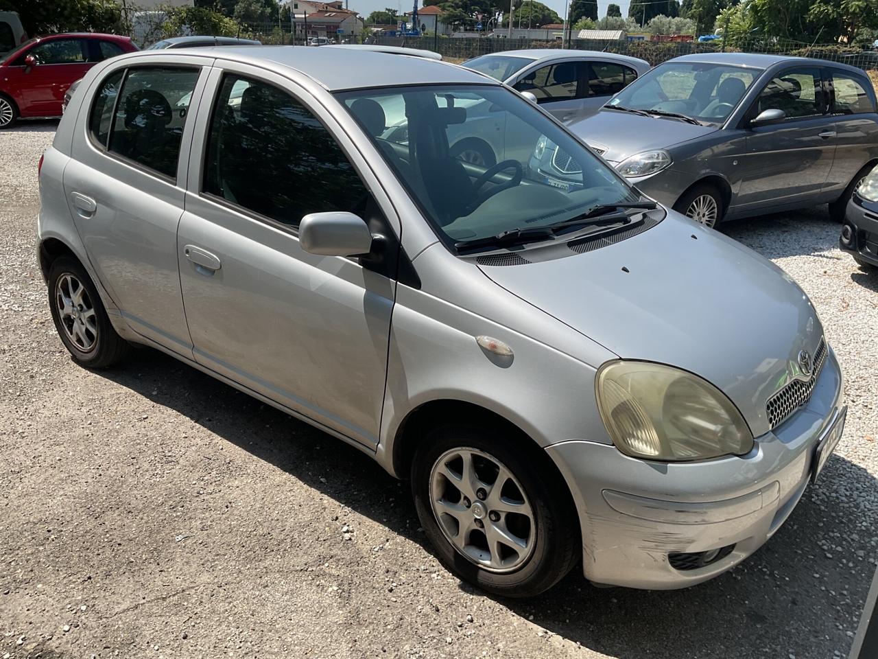 Toyota Yaris 1.0 5 porte Sol