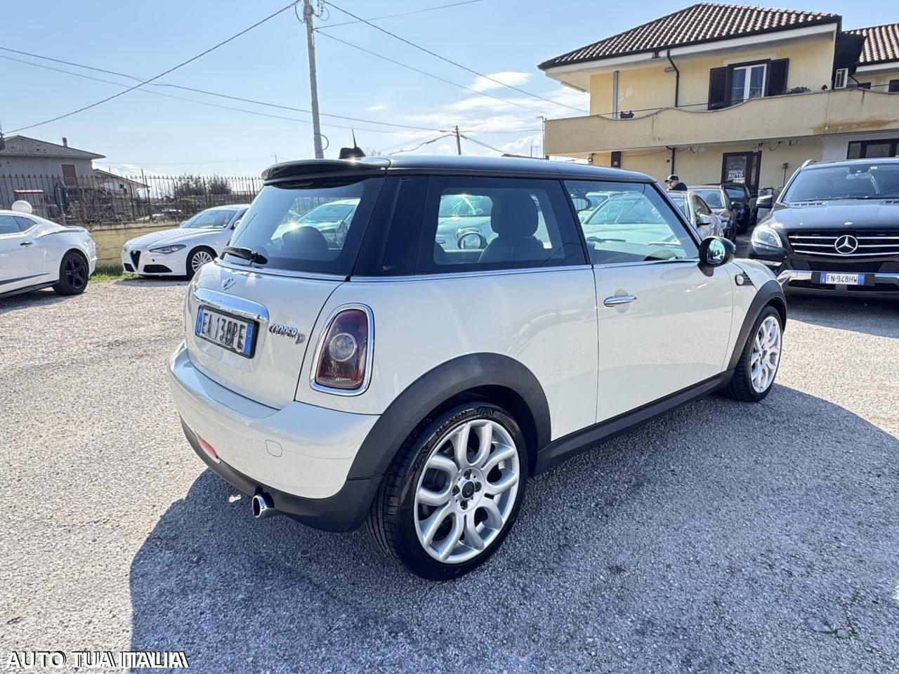 MINI COOPER D AUTOMATICA ADATTA NEOPATENTATI