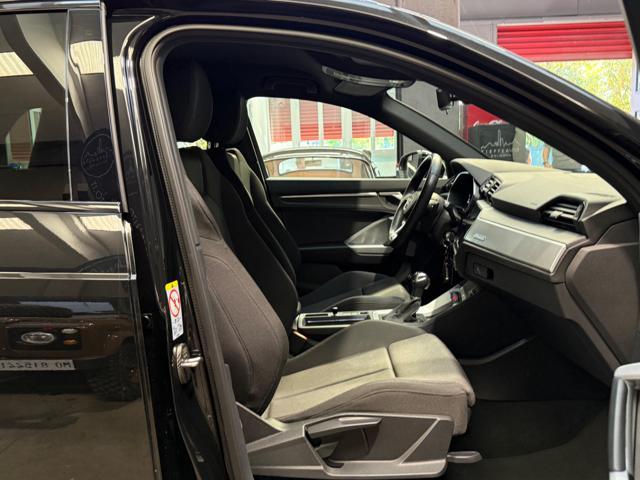 AUDI Q3 45 TFSI e S tronic S line edition