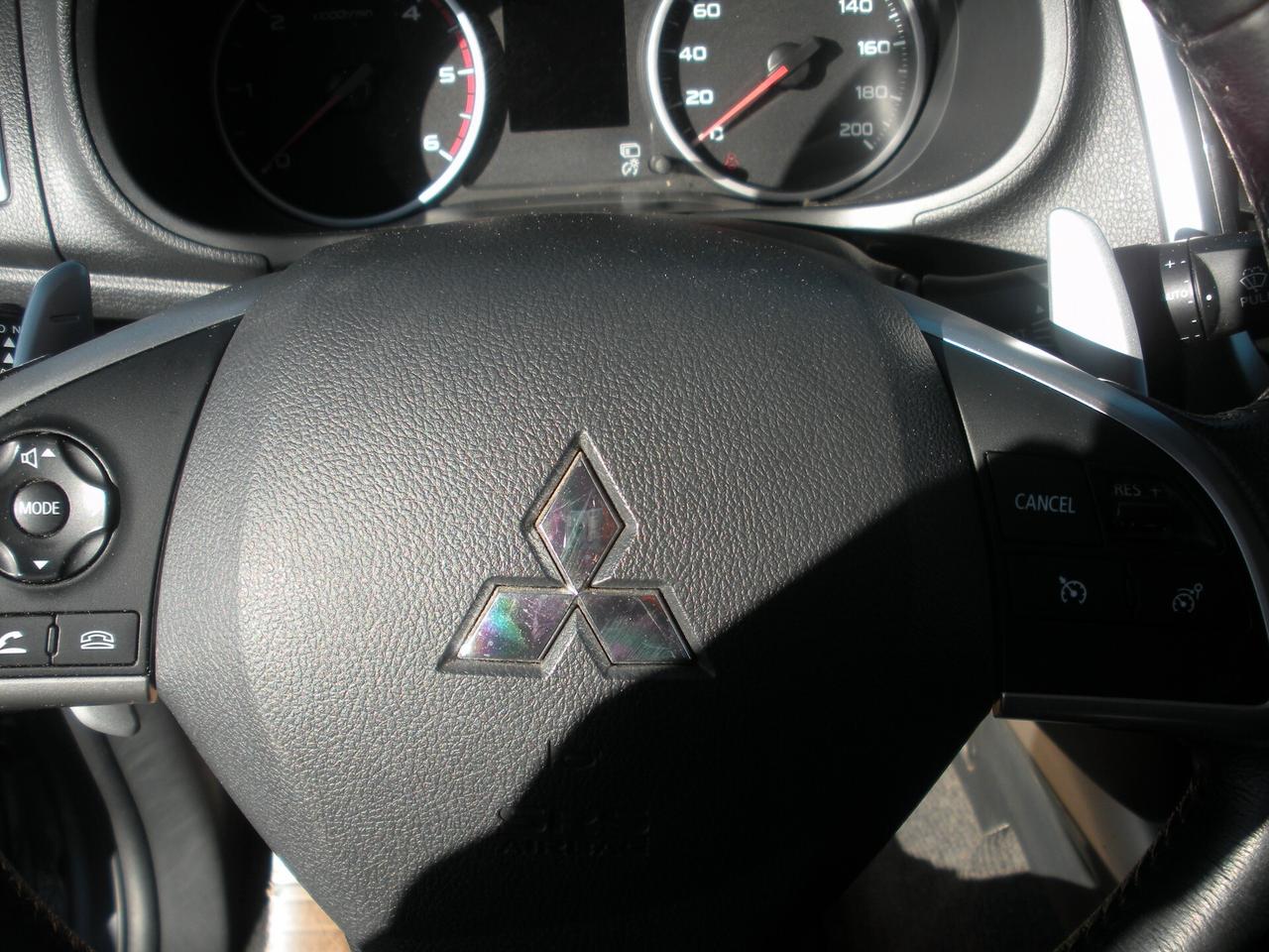 Mitsubishi L200 2.4 DI-D/181CV Double Cab Spartan Hp SDA Special Ed.