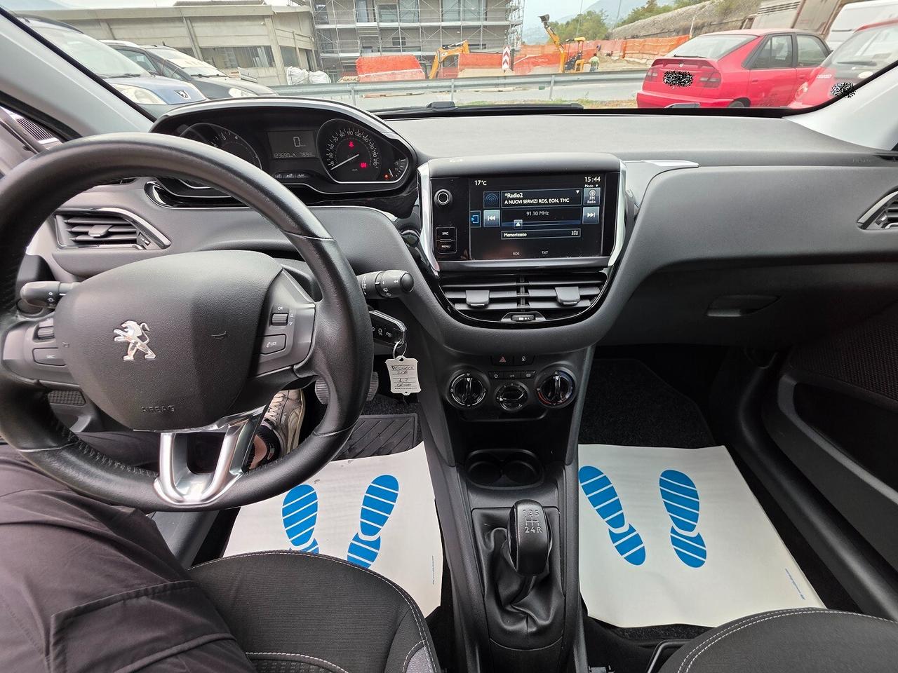 Peugeot 208 1.2 5 porte