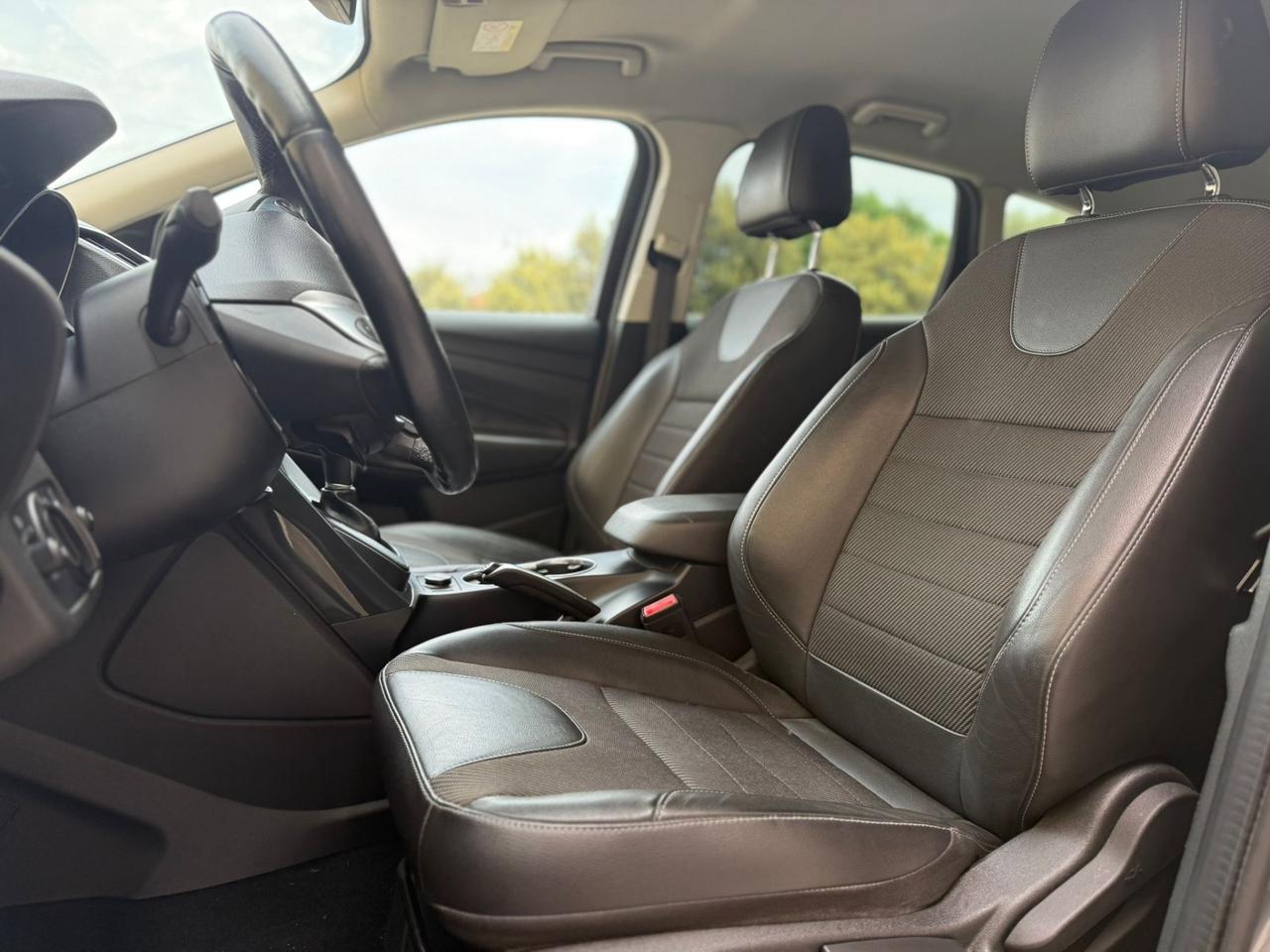 Ford Kuga 2.0 TDCI 163 CV 4WD Powershift Titanium