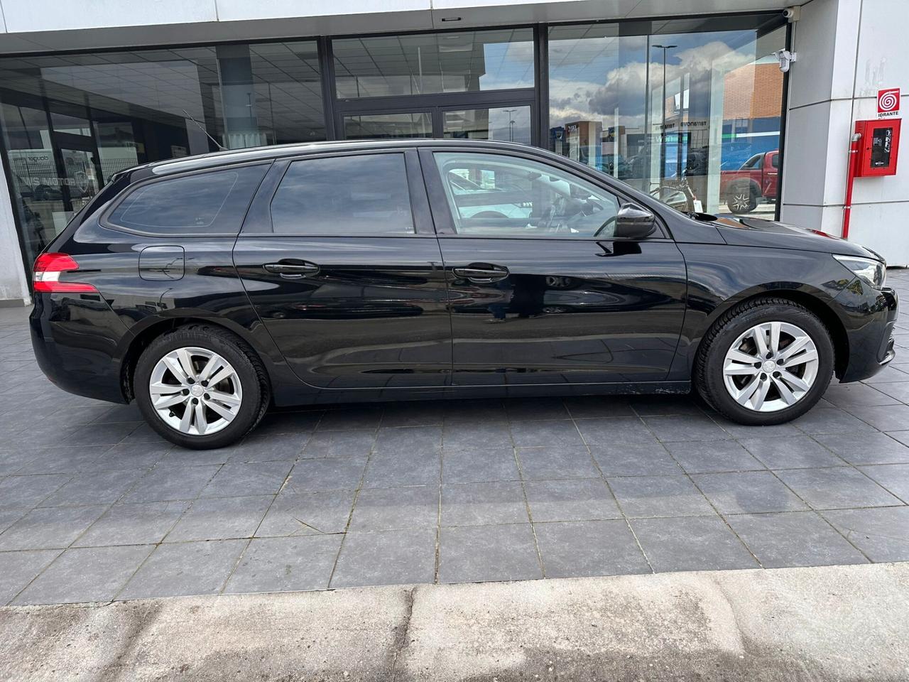 Peugeot 308 BlueHDi 130 S&S SW Business