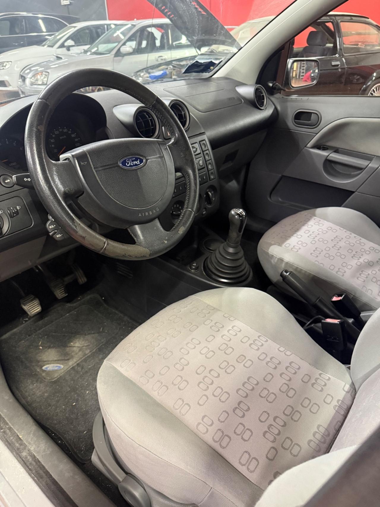 Ford Fiesta 1.2 16V 5p. Ghia