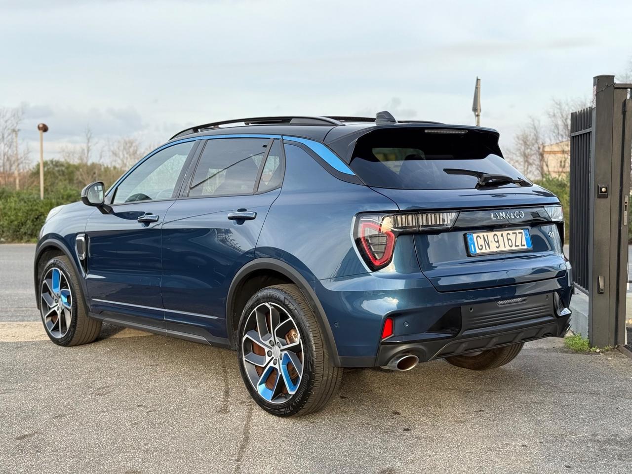 Lynk & Co 01 1.5 td phev PHEV HYBRID PLUG-IN