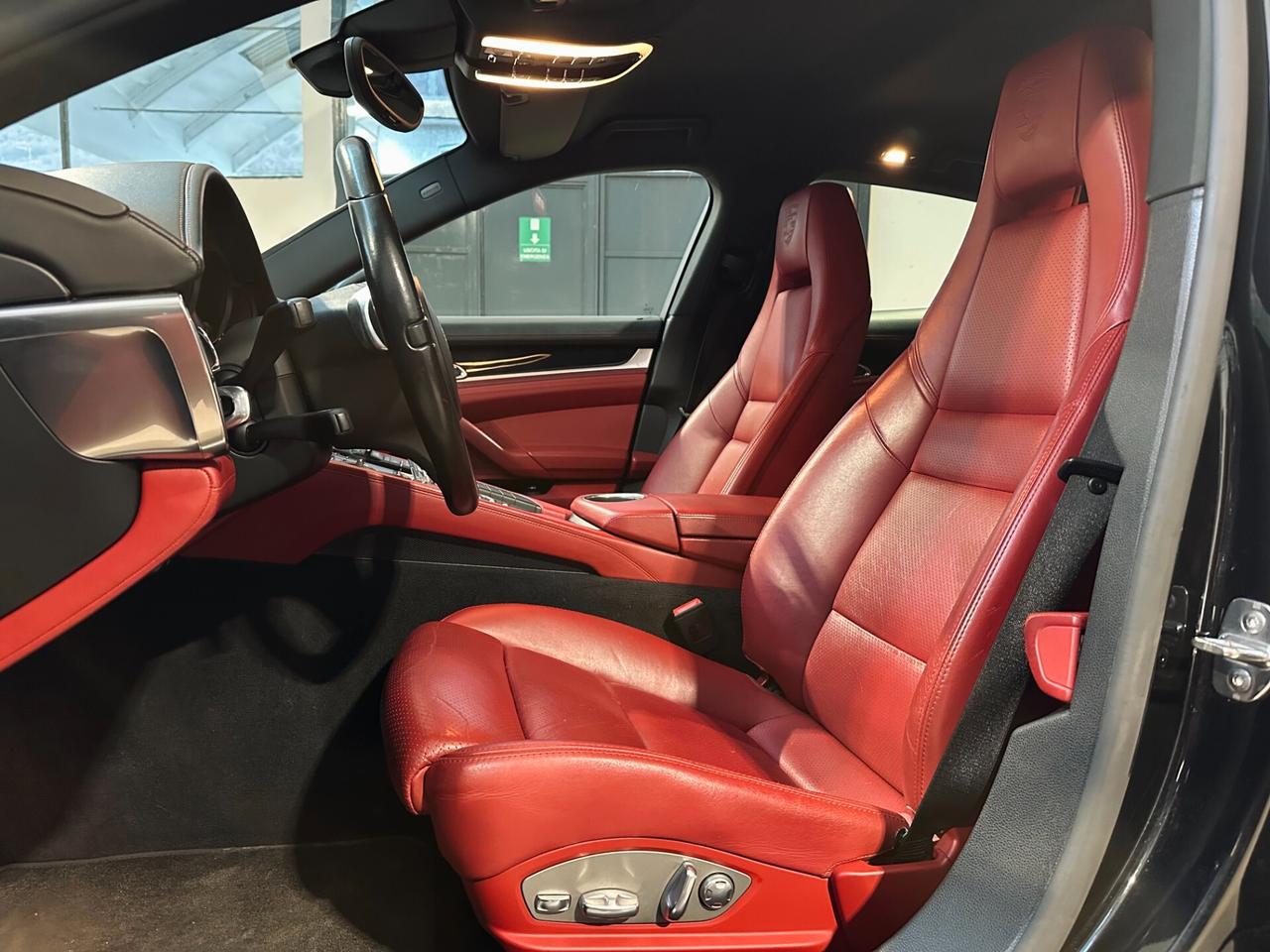 Porsche Panamera 4 PDK-INTERNO ROSSO-RETROCAMERA