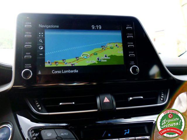 TOYOTA C-HR 1.8 Hybrid E-CVT Business