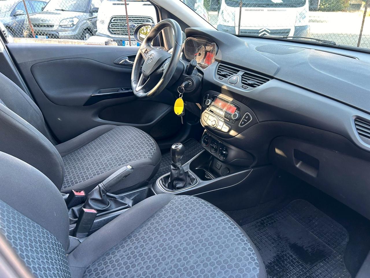 Opel Corsa Anno 2015 1.2 Benzina 5 porte 95.000 Km