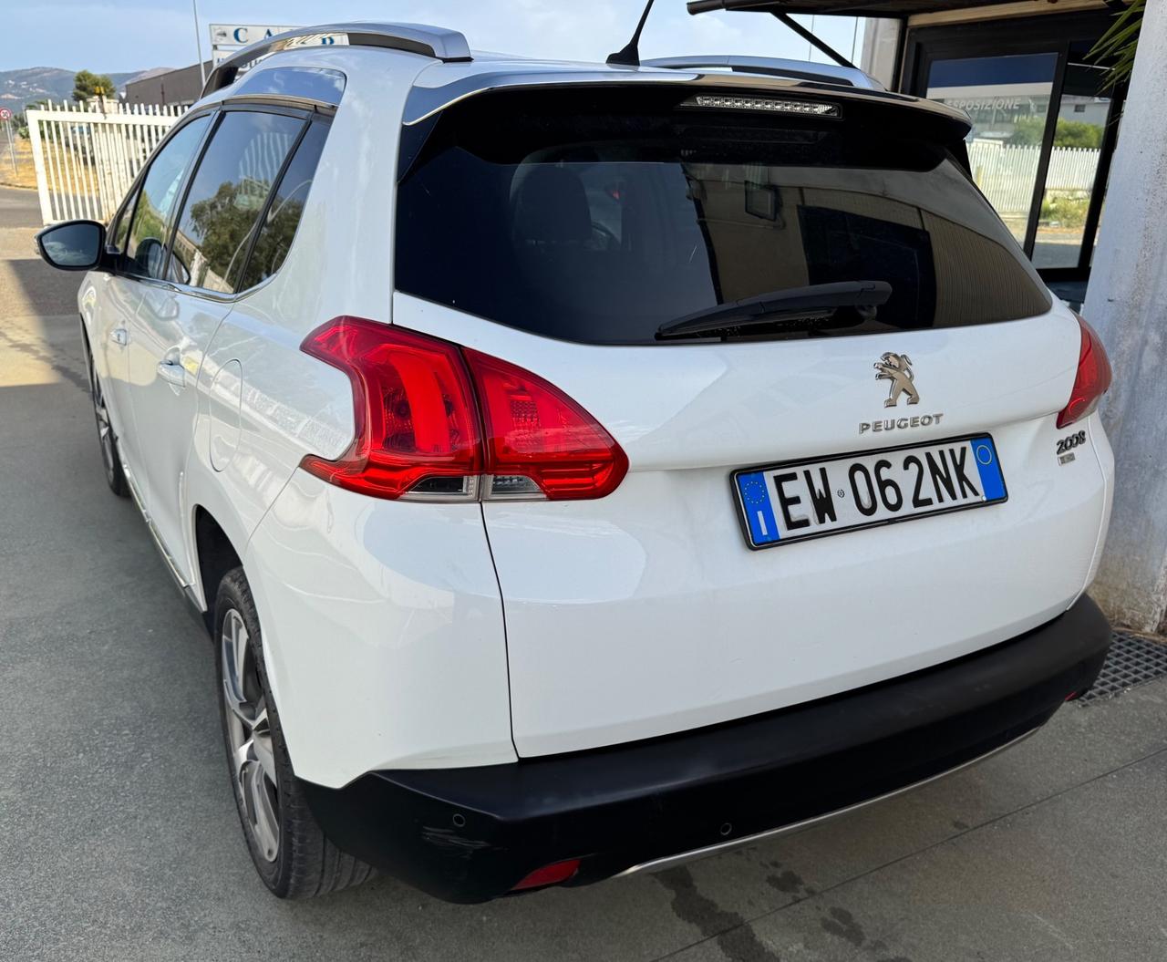 Peugeot 2008 1.6 e-HDi 92 Allure -GRIP CONTROL-