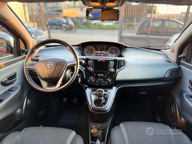 LANCIA Ypsilon 1.2 69 CV 5 porte GPL Ecochic Gol