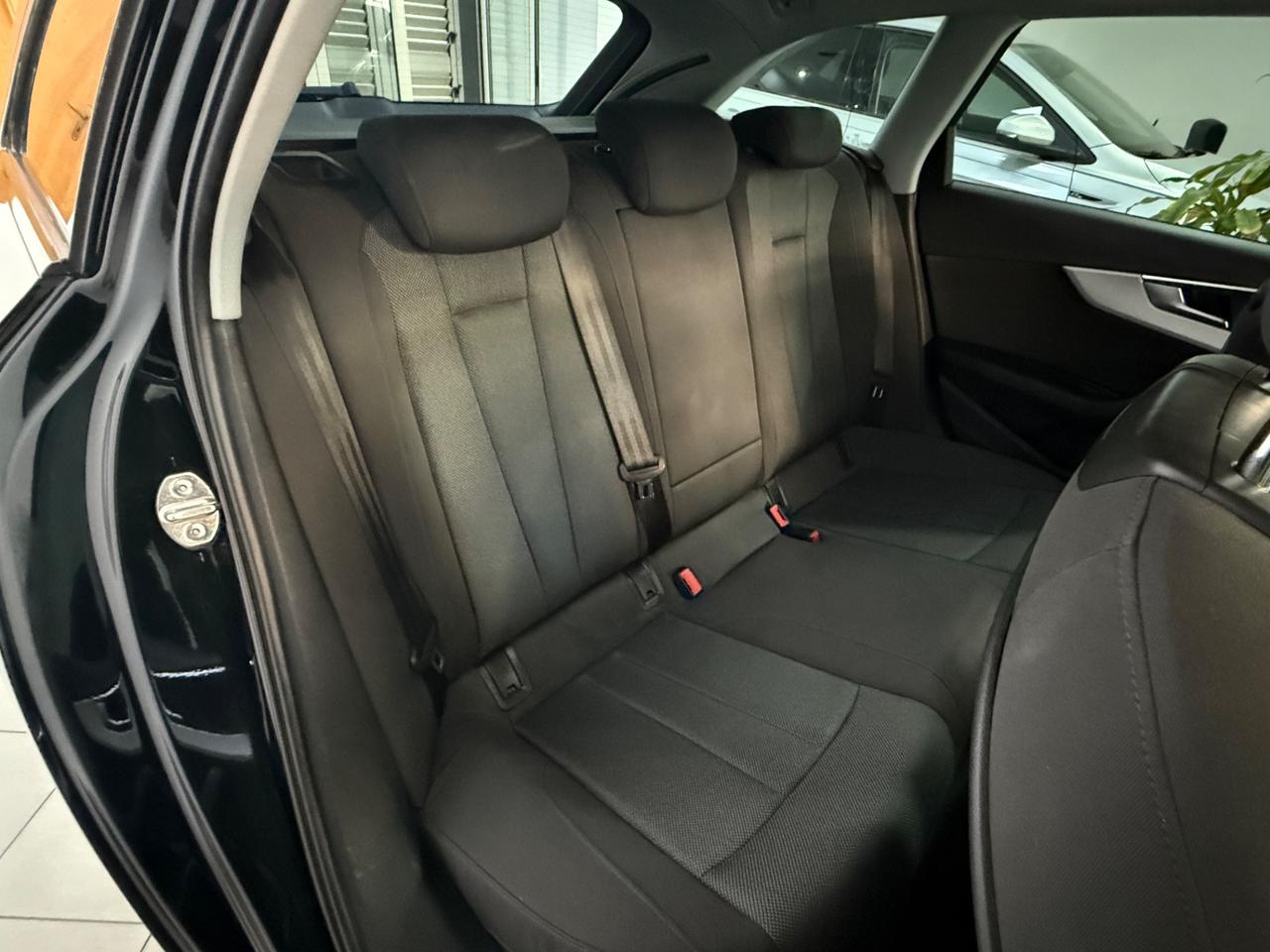 AUDI A4 AVANT 2.0 TDI 150 CV SPORT